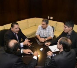 Presidente da Assembleia é convidado para debate o comércio
